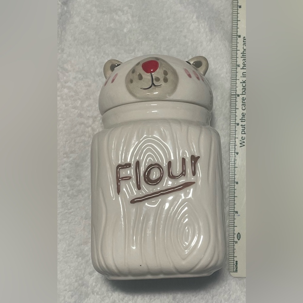 Ceramic Flour Container with Bear Design - Picture 2 of 7